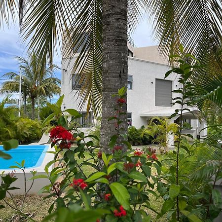 Seasons Break Apartment Pereybere Pereybere Beach Extérieur photo