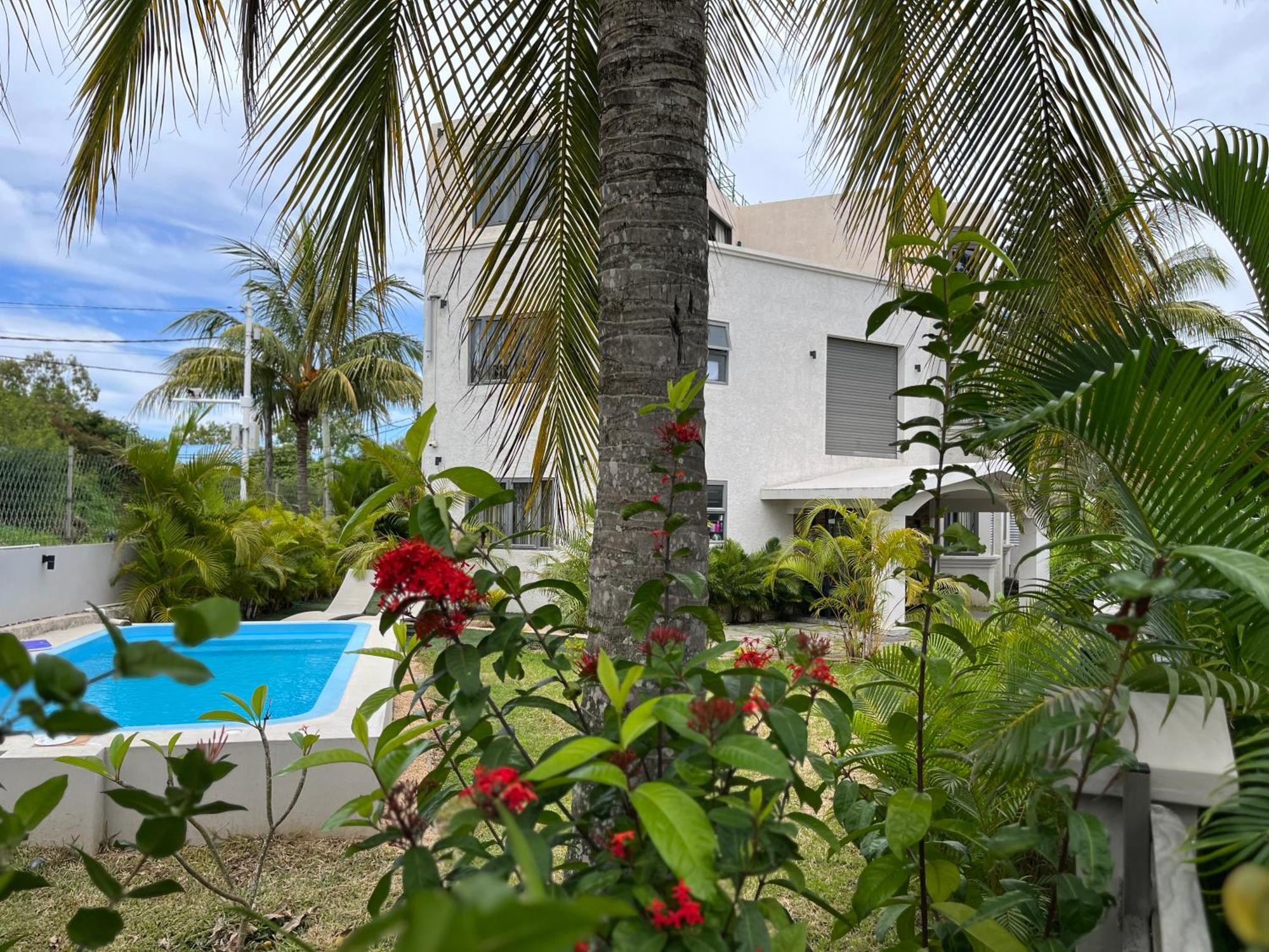 Seasons Break Apartment Pereybere Pereybere Beach Extérieur photo